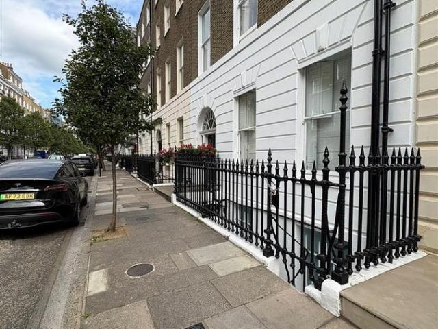 Upper Wimpole Street, London W1G, 3 bed shared accommodation to rent, £1,500 pcm | PrimeLocation