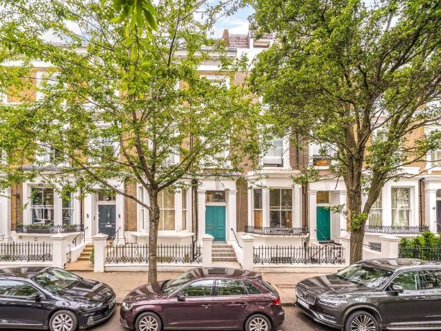 Upper Addison Gardens, West Kensington W14, 2 bed flat to rent, £2,850 pcm | PrimeLocation