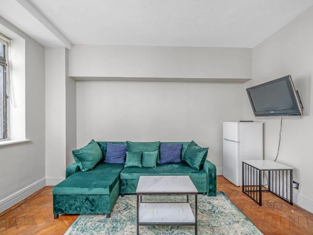 Upper Berkeley Street, London W1H, 1 bed flat to rent, £2,300 pcm | PrimeLocation