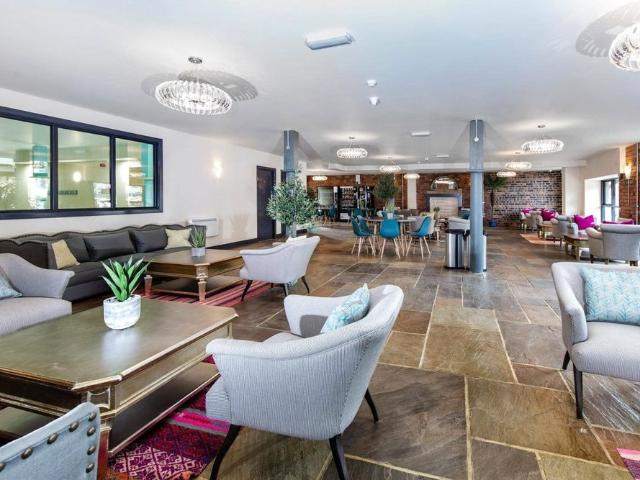 Upper Blakeridge Lane, Batley, West Yorkshire, WF17