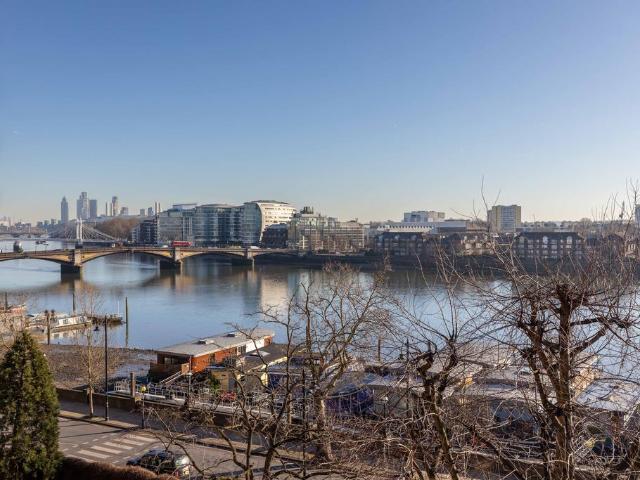 Upper Blantyre Walk, London, SW10 2 bed flat to rent £3,445 pcm £795 pw