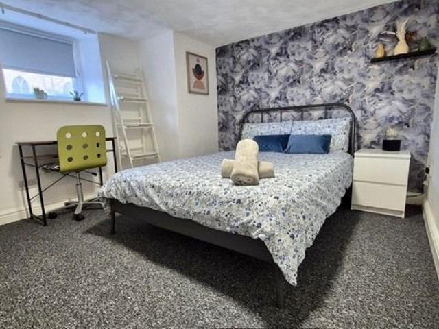 Upper Brook Street, Manchester M13, 1 bed flat to rent, £850 pcm | PrimeLocation