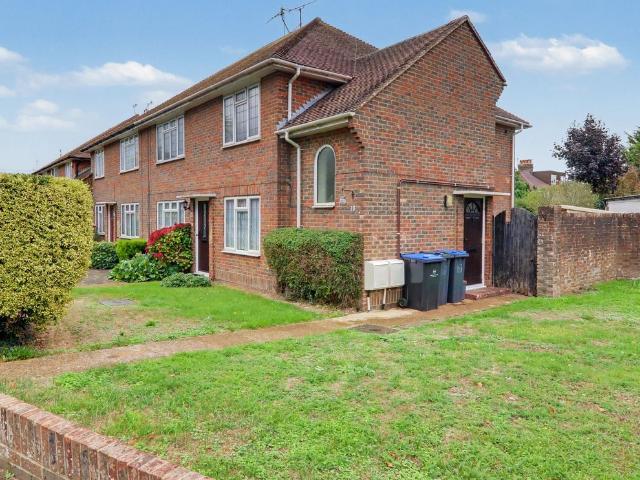 Upper Brighton Road, Worthing BN14, 2 bed flat to rent, £1,400 pcm | PrimeLocation