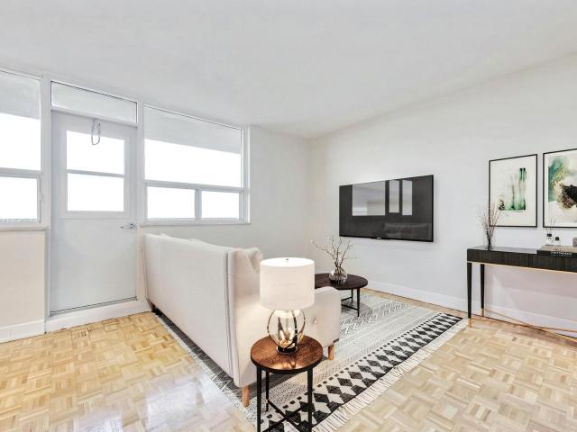 Upper Canada Court, East 2 Bedroom Apartment for Rent