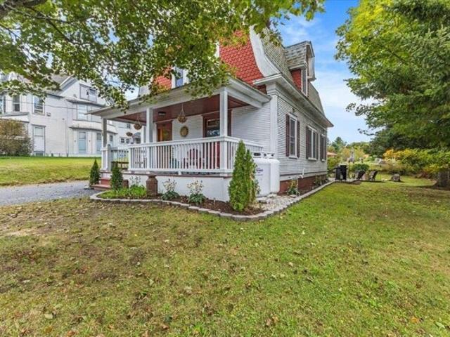Upper Cherry St, Hardwick, Home For Sale