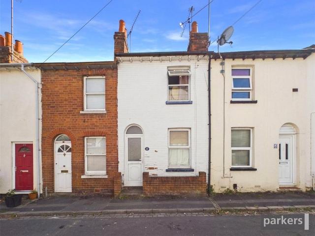 Upper Crown Street, Berkshire RG1 2 bed terraced house to rent £1,495 pcm £345 pw