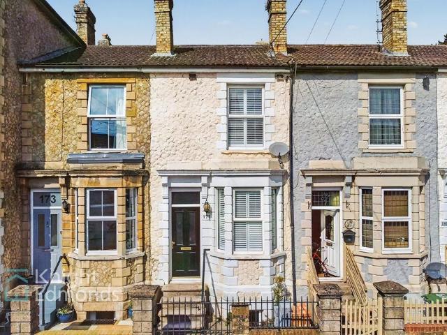 Upper Fant Road, Maidstone, ME16 3 bed terraced house to rent £1,550 pcm £358 pw