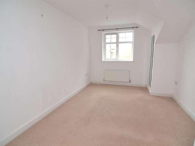 Upper Fawth Close, Queensbury, Bradford, BD13