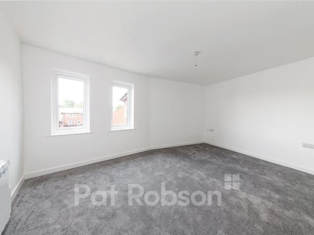 Upper Floor Flat/Apartment Property to let Borough Road, Tyne and Wear £600pcm Pat Robson
