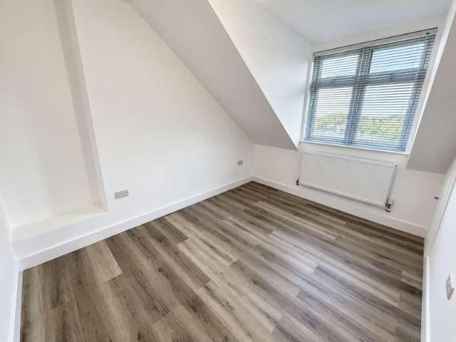 Upper Flat, Fernham Road, Thornton Heath, London, CR7