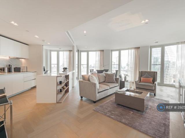 Upper Ground, London, SE1 3 bed flat to rent £6,929 pcm £1,599 pw