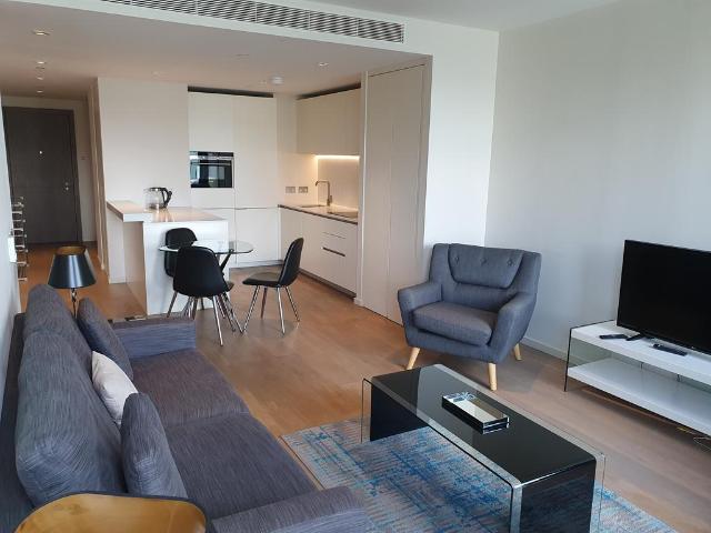 Upper Ground, South Bank Tower. 1 bed flat to rent £3,350 pcm £773 pw