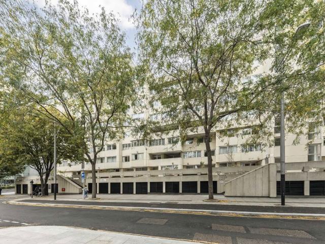 Upper Ground, Upper Ground SE1, 1 bed flat to rent, £2,700 pcm | PrimeLocation