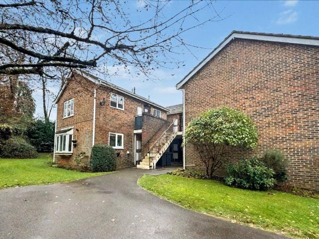 Upper Heyshott, Petersfield, Hampshire GU31, 1 bed flat to rent, £1,000 pcm | PrimeLocation