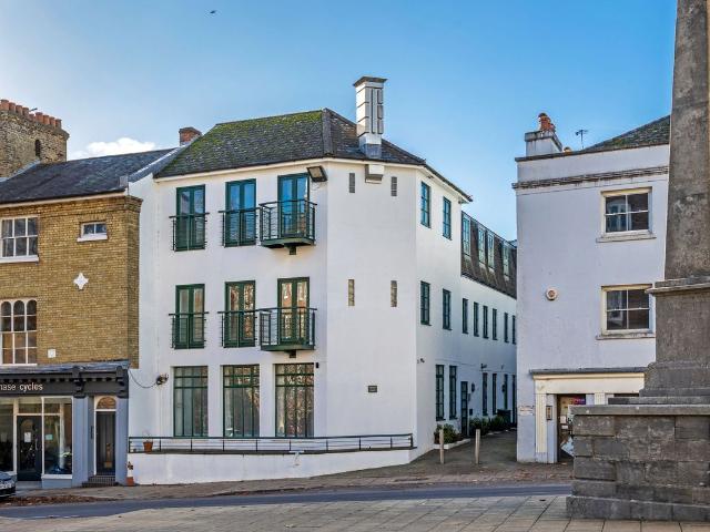Upper High Street, Winchester SO23, 2 bed property to rent, £2,100 pcm | PrimeLocation