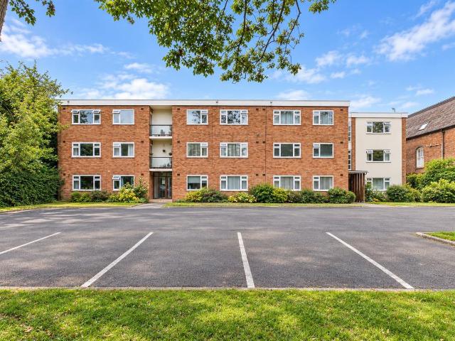 Upper Holly Walk, Leamington Spa CV32, 2 bed flat to rent, £1,100 pcm | PrimeLocation