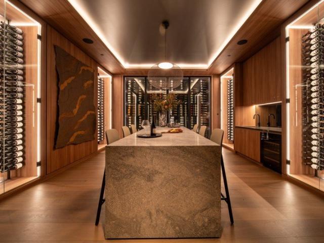 Upper House by Aria