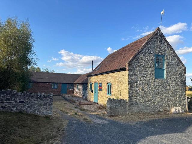 Upper House Farm, Sidbury, Bridgnorth 3 bed barn conversion to rent £1,200 pcm £277 pw