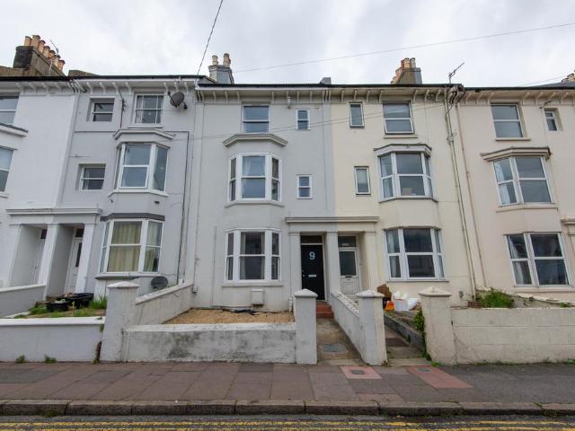 Upper Lewes Road, Brighton BN2 8 bed house to rent £650 pcm £150 pw