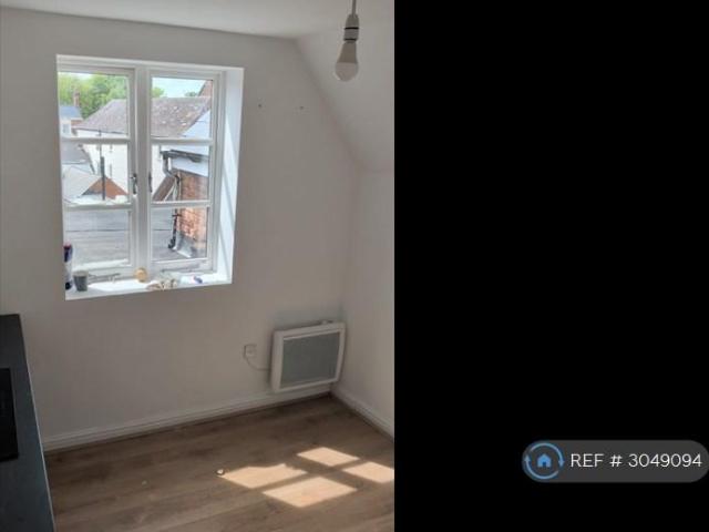 Upper Lichfield St, Willenhall, WV13 1 bed flat to rent £750 pcm £173 pw