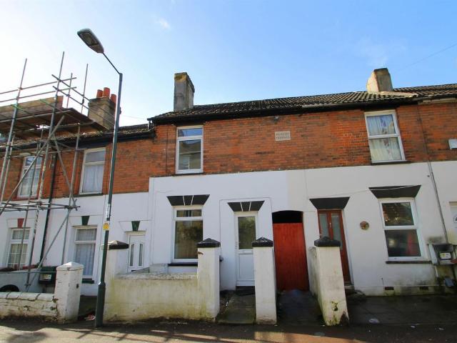 Upper Luton Road, Chatham ME5, 2 bed terraced house to rent, £1,100 pcm | PrimeLocation