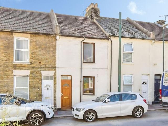Upper Luton Road, Chatham ME5, 2 bed terraced house to rent, £1,200 pcm | PrimeLocation