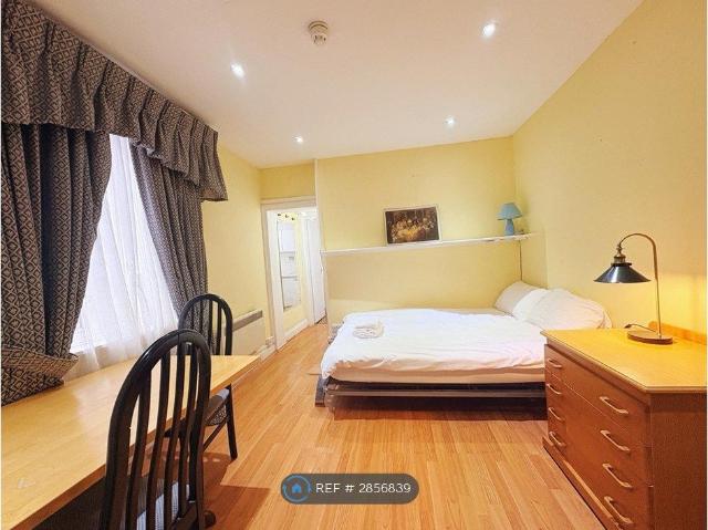 Upper Montagu St, London W1H, Studio to rent, £1,950 pcm | PrimeLocation