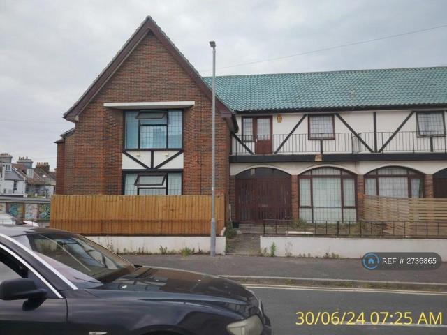 Upper Park Place, Brighton, BN2 6 bed terraced house to rent £3,000 pcm £692 pw