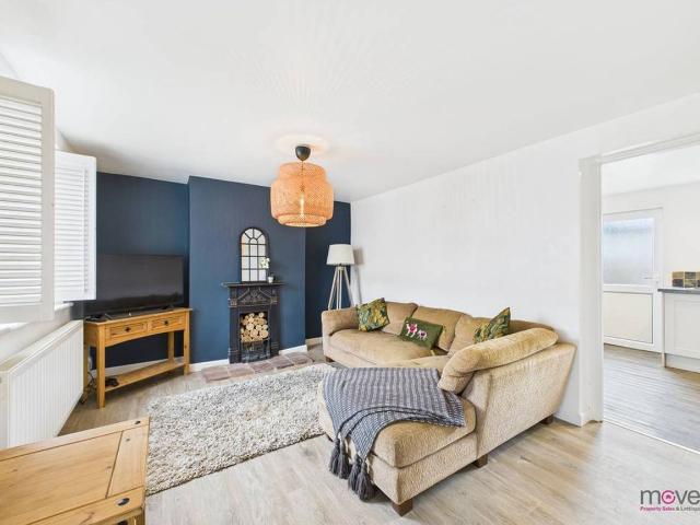 Upper Park Street, Cheltenham GL52, 2 bed terraced house to rent, £1,350 pcm | PrimeLocation