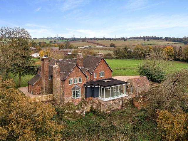 Upper Pepperhill Farmhouse, Holyhead. 5 bed farm house to rent £5,000 pcm £1,154 pw
