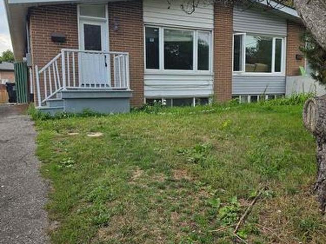 Upper Portion 53 Billington Crescent, Toronto, ON, M3A 2G7 house for lease | Listing ID C13720 | Royal LePage