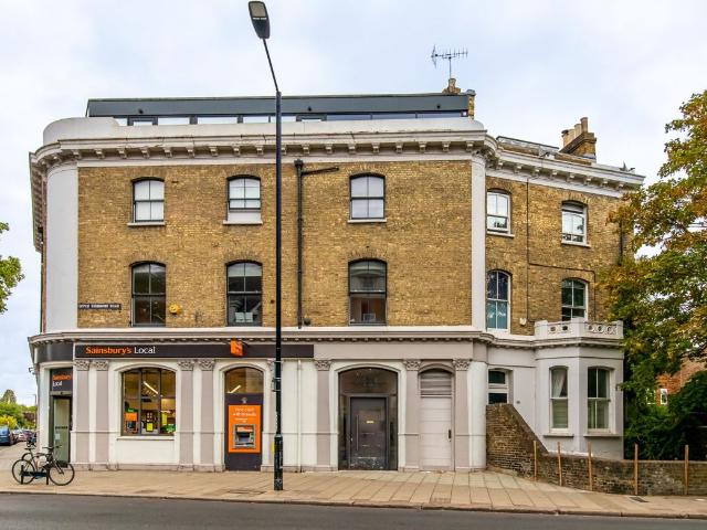 Upper Richmond Road, Putney, London SW15, 1 bed flat to rent, £2,075 pcm | PrimeLocation