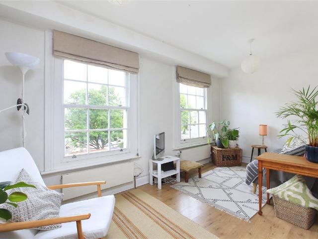 Upper Richmond Road, West Putney SW15, 1 bed flat to rent, £2,075 pcm | PrimeLocation