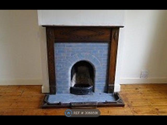 Upper Springfield Road, Stroud GL5, 3 bed terraced house to rent, £1,500 pcm | PrimeLocation