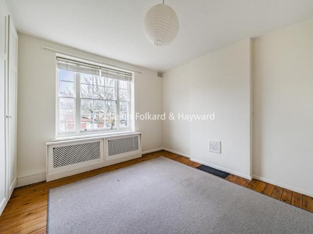 Upper Street, London, N1 3 bed flat to rent £3,500 pcm £808 pw