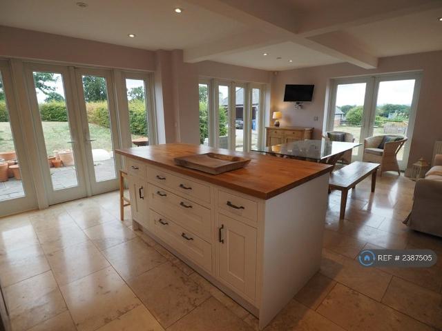 Upperwood Barns, Malpas, SY14 4 bed semi detached house to rent £2,000 pcm £462 pw