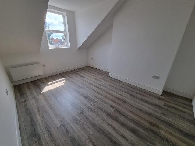 Uppingham Road, Uppingham Road Leicester LE5, 2 bed flat to rent, £950 pcm | PrimeLocation