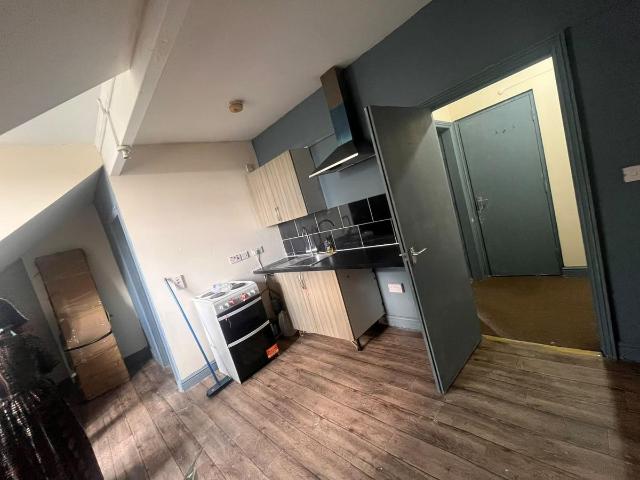 Uppingham Road, Leicester LE5, 1 bed flat to rent, £650 pcm | PrimeLocation