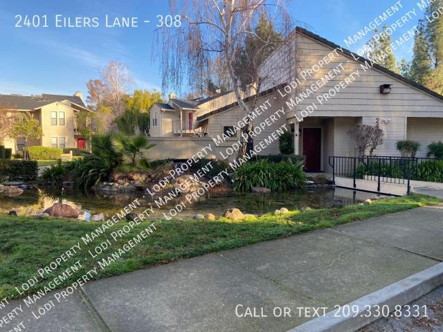 Upstairs 2 Bedroom 2 Bath Condo