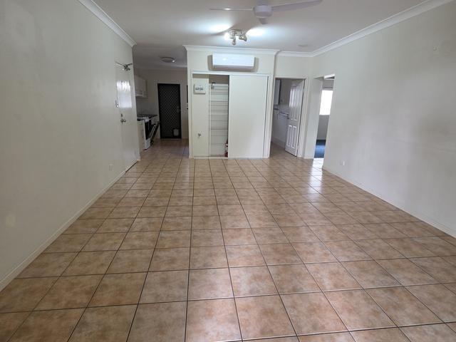 UPSTAIRS UNIT IN QUIET COMPLEX