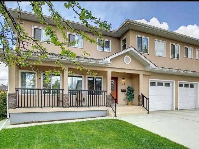Upscale and Renovated House in Collingwood — 4 Bedrooms House
