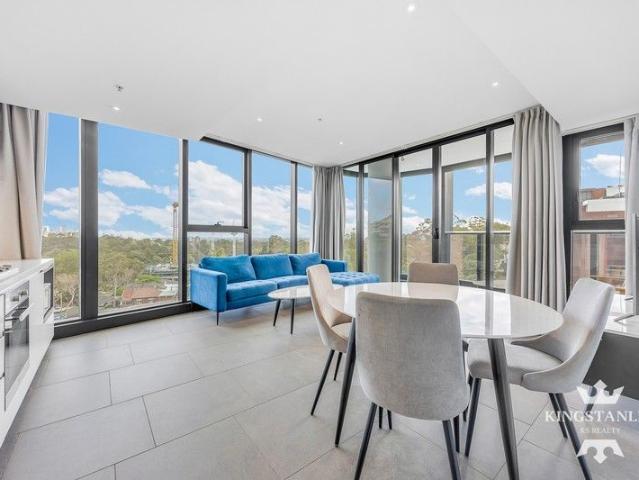 Quiet Luxury & Golden Light in the Heart of St Leonards