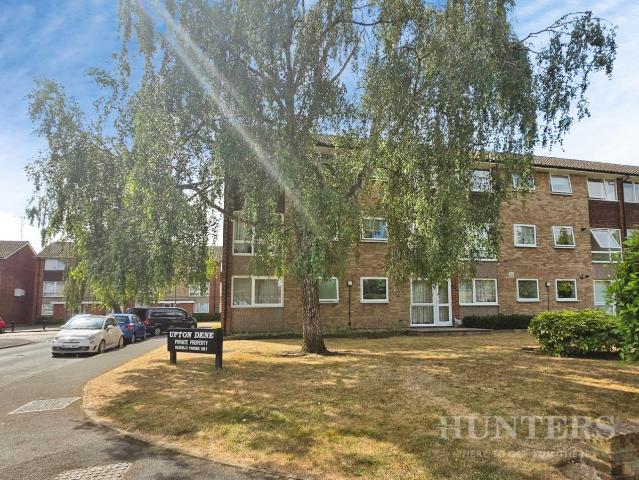 Upton Dene, Sutton SM2, 2 bed maisonette to rent, £1,700 pcm | PrimeLocation