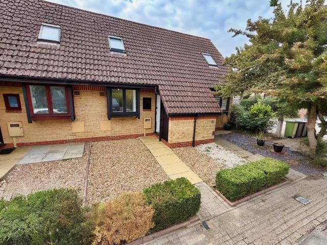 Upton Grove, Shenley Lodge, Milton Keynes MK5, 1 bed property to rent, £1,250 pcm | PrimeLocation