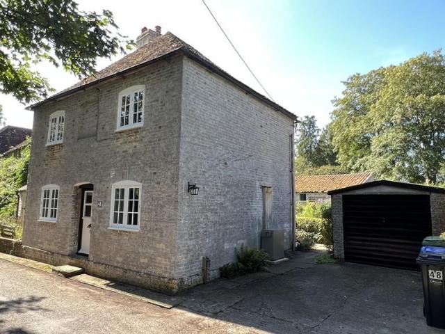 Upton Lovell, Warminster 3 bed cottage to rent £1,150 pcm £265 pw
