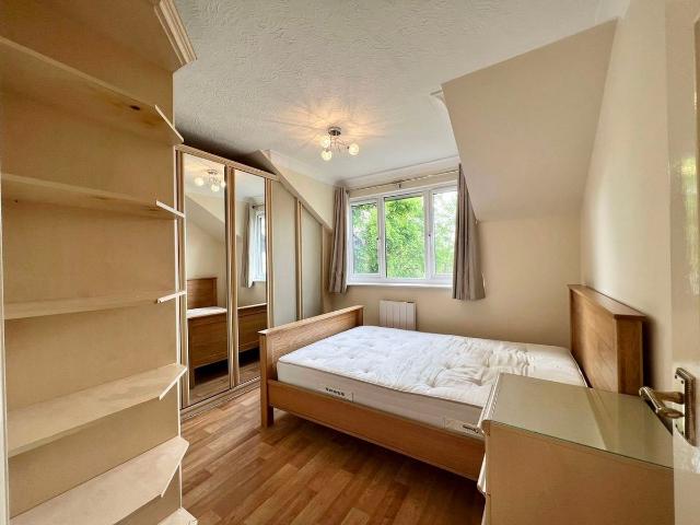 Upton Park, Eton Walk SL1, 1 bed flat to rent, £1,200 pcm | PrimeLocation