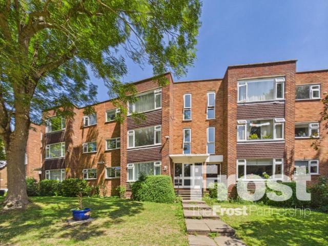 Upton Park, Slough, Berkshire, SL1 2 bed apartment to rent £1,450 pcm £335 pw