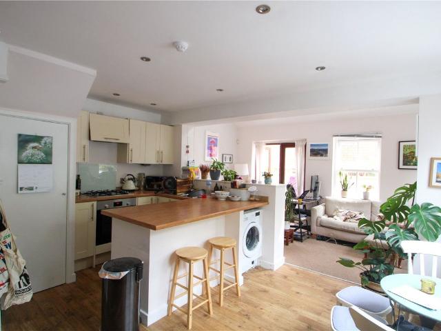 Upton Road, Bristol BS3, 1 bed end terrace house to rent, £1,250 pcm | PrimeLocation