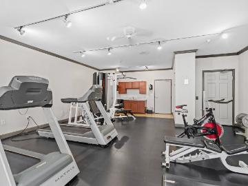 Uptown Lake Apartments Studio Apartment for Rent at 1212 W Lake St, Minneapolis, MN 55408 Uptown