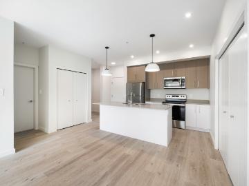 Uptown Residences Building A 2BR + DEN [object Promise] for Rent